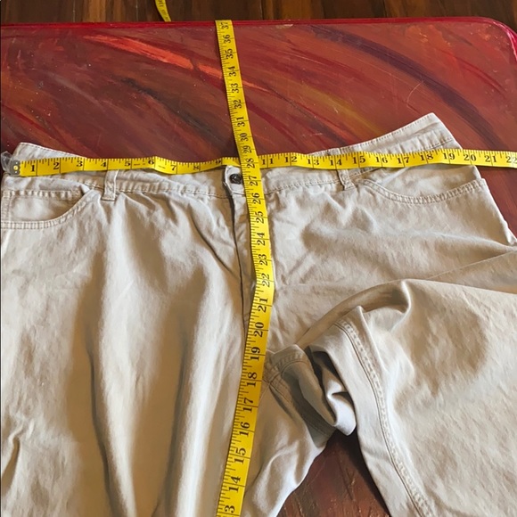 Faded Glory Tan Capris - Picture 4 of 4